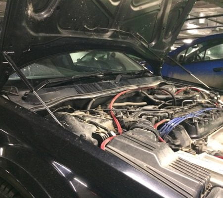 амортизатор капота бмв е34