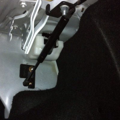 газовые упоры багажника гранта седан