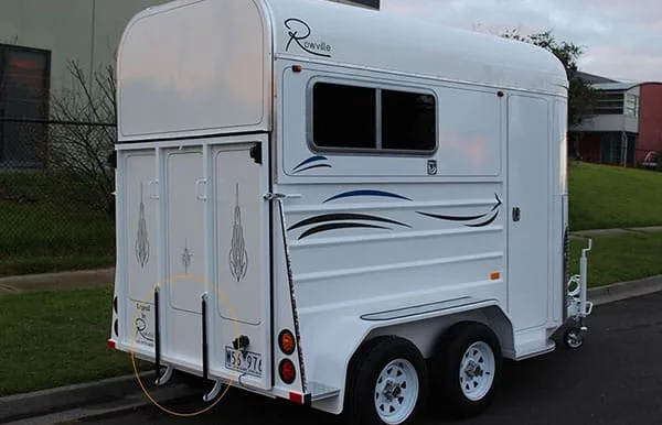 horse float gas struts