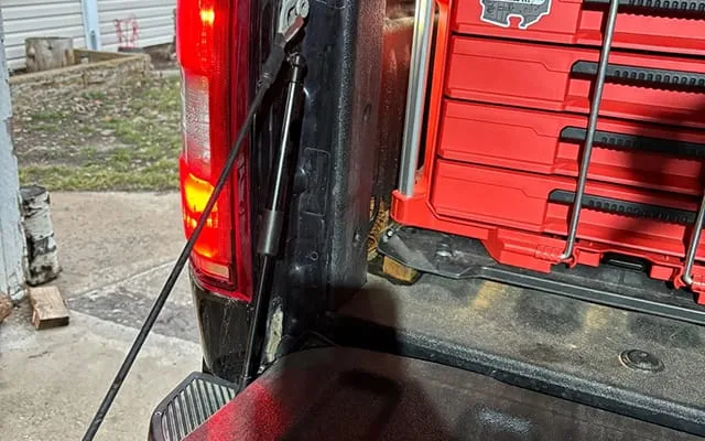 gastac tailgate struts 1