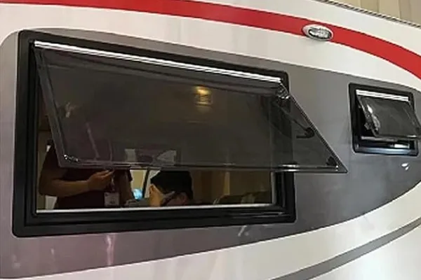 RV, Caravan, and Camper Windows Gas Struts